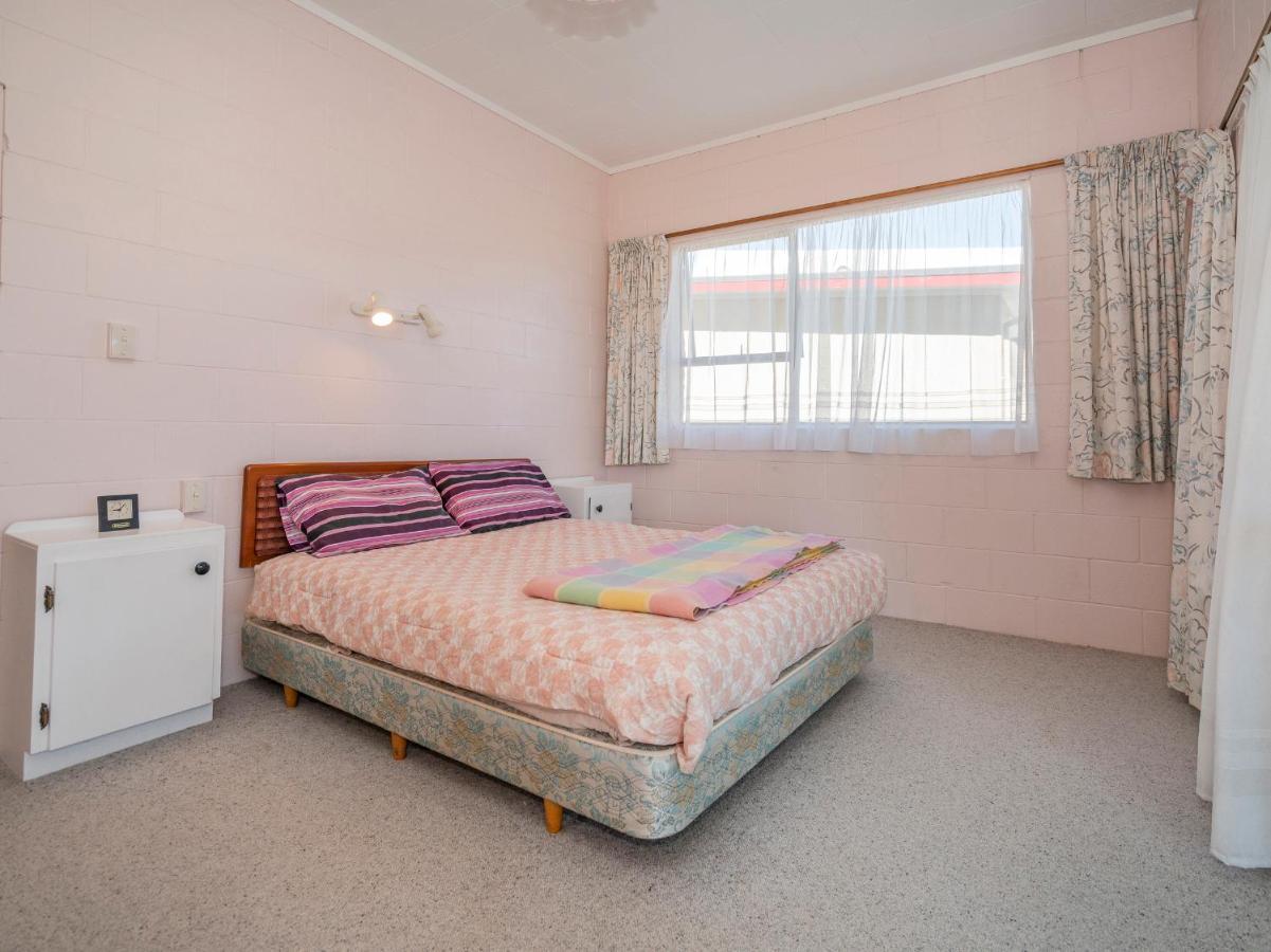 Cosy At Cooks - Cooks Beach Downstairs Unit Exterior photo